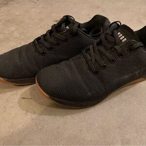 NOBULL Trainers Black and Gum Athletic Shoes size 9